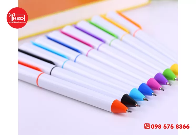Bút bi 04