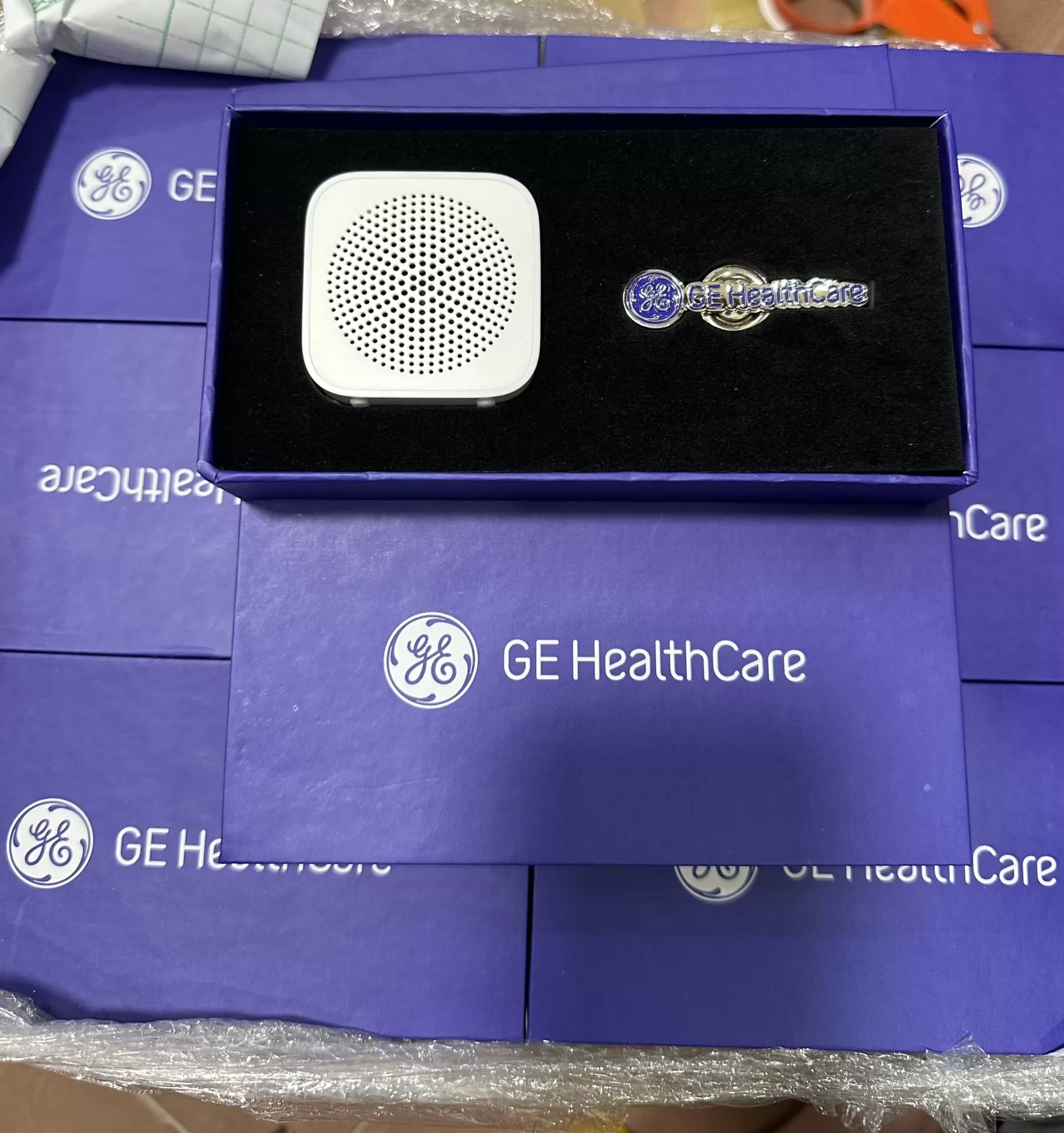 Sức Mạnh Của Quà Tặng Công Nghệ Trong Phát Triển Quan Hệ Kinh Doanh